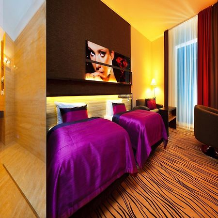 Blue Diamond Hotel Active Spa Trzebownisko Εξωτερικό φωτογραφία