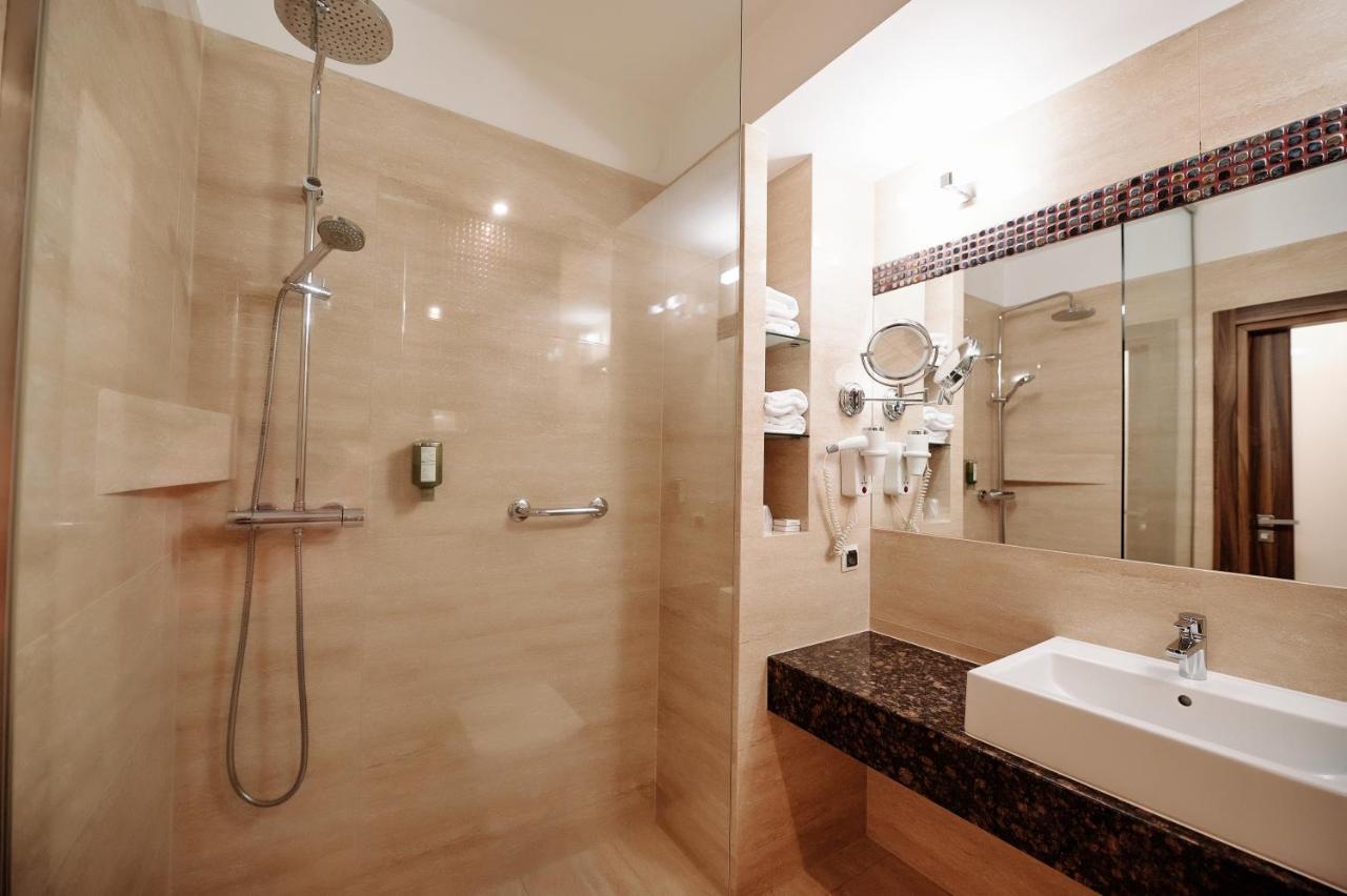 Blue Diamond Hotel Active Spa Trzebownisko Εξωτερικό φωτογραφία