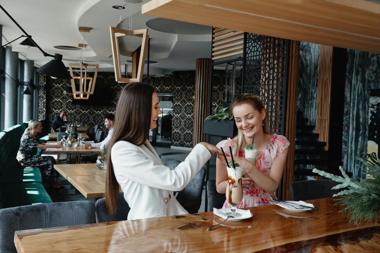 Blue Diamond Hotel Active Spa Trzebownisko Εξωτερικό φωτογραφία