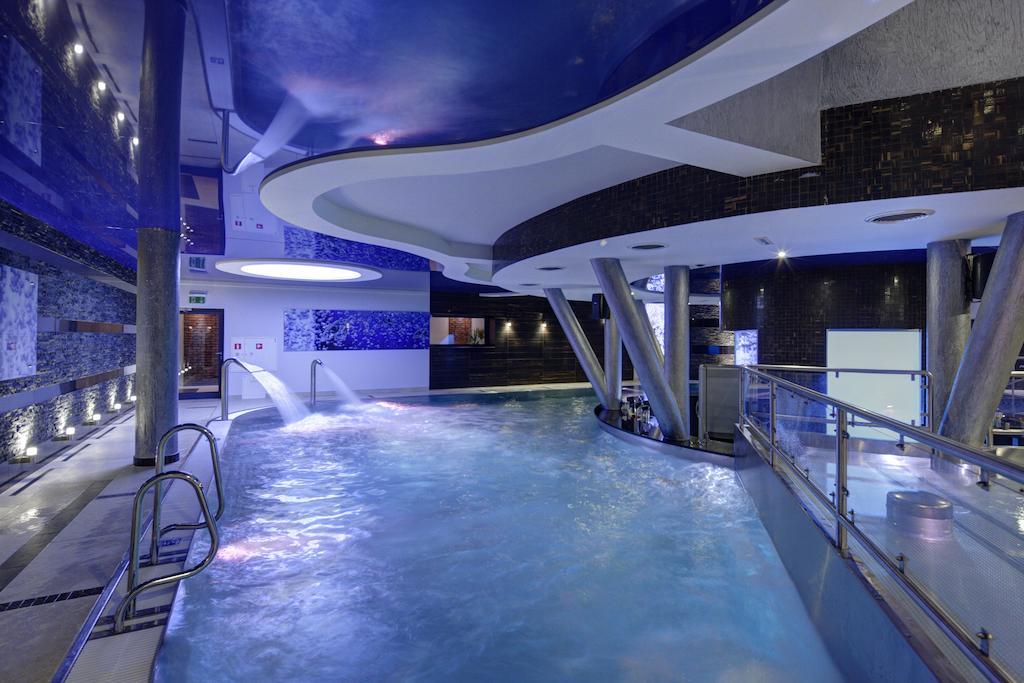 Blue Diamond Hotel Active Spa Trzebownisko Εξωτερικό φωτογραφία