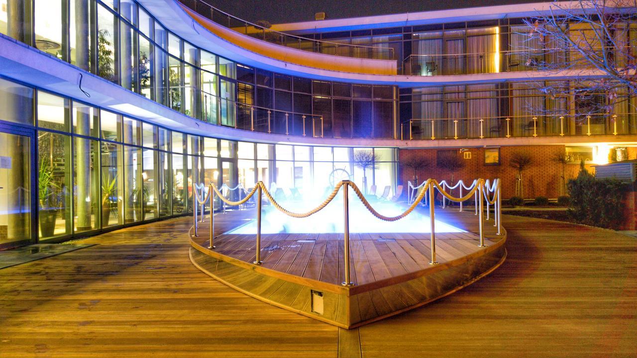 Blue Diamond Hotel Active Spa Trzebownisko Εξωτερικό φωτογραφία